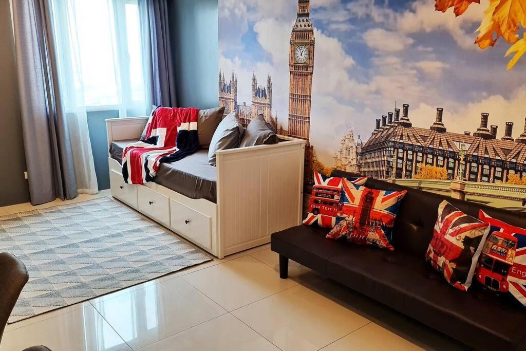 Apartment London Themed In Princeton Residences