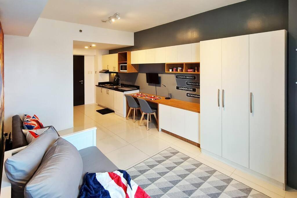 London Themed In Princeton Residences Apartment Manila
